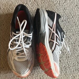 ASICS White and Black Athletic Shoes with Breathable Mesh